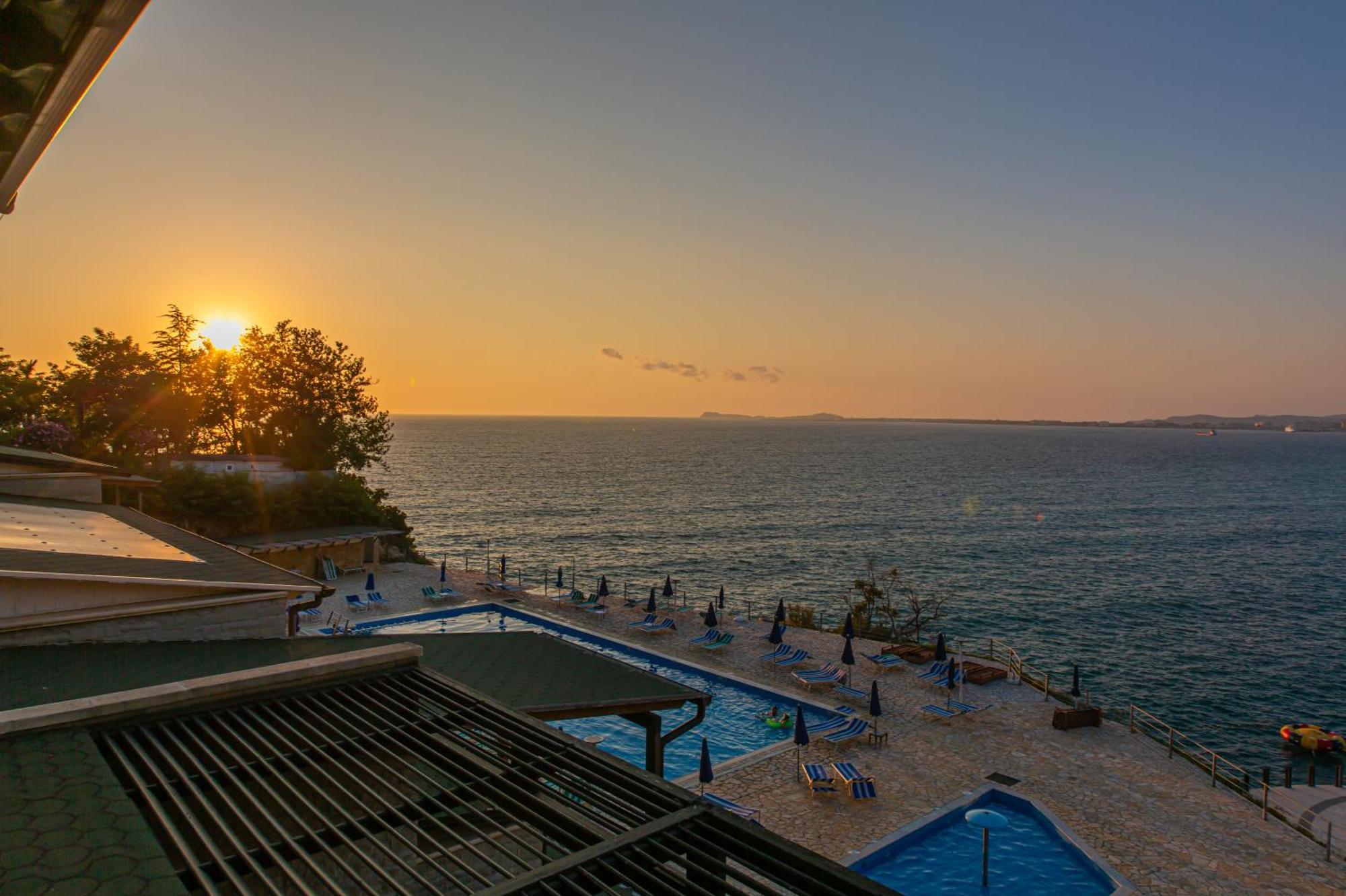 Luxury Villa 1 Vlore Exterior photo
